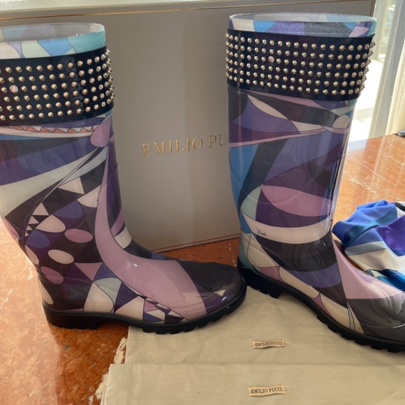 Authentic Emilio Pucci studs excellent condition rain boots - Picture 3 of 10